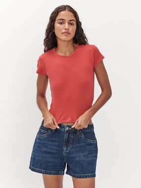 Ghanda Cropped Baby Tee